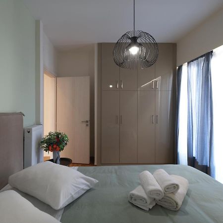Metro Fix Apartment Athén Kültér fotó