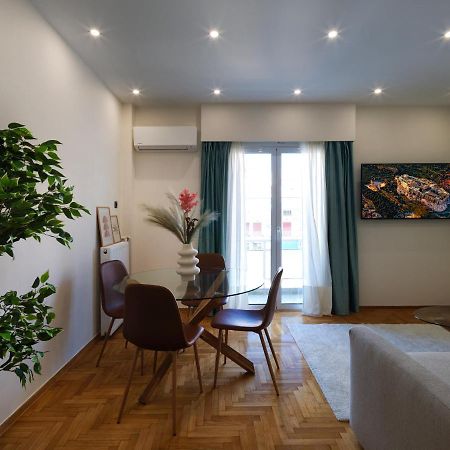 Metro Fix Apartment Athén Kültér fotó