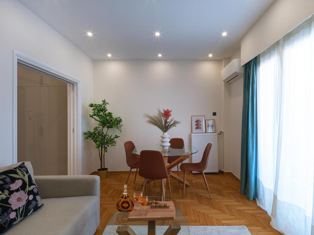 Metro Fix Apartment Athén Kültér fotó