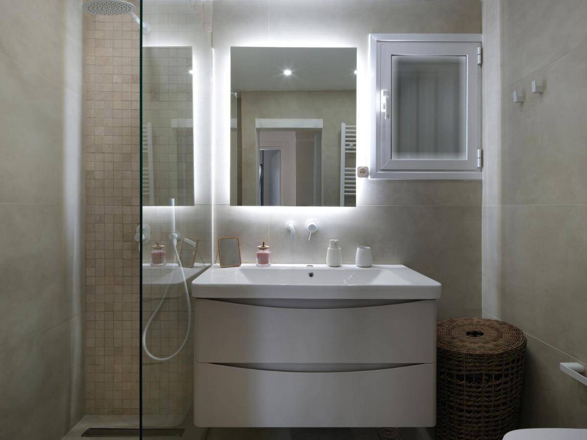 Metro Fix Apartment Athén Kültér fotó